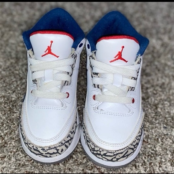 Jordan 3 Kids White and Blue Sneakers - Picture 1 of 6